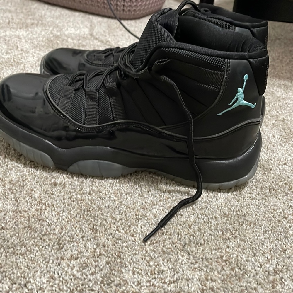 Jordan 11 Gamma Blue